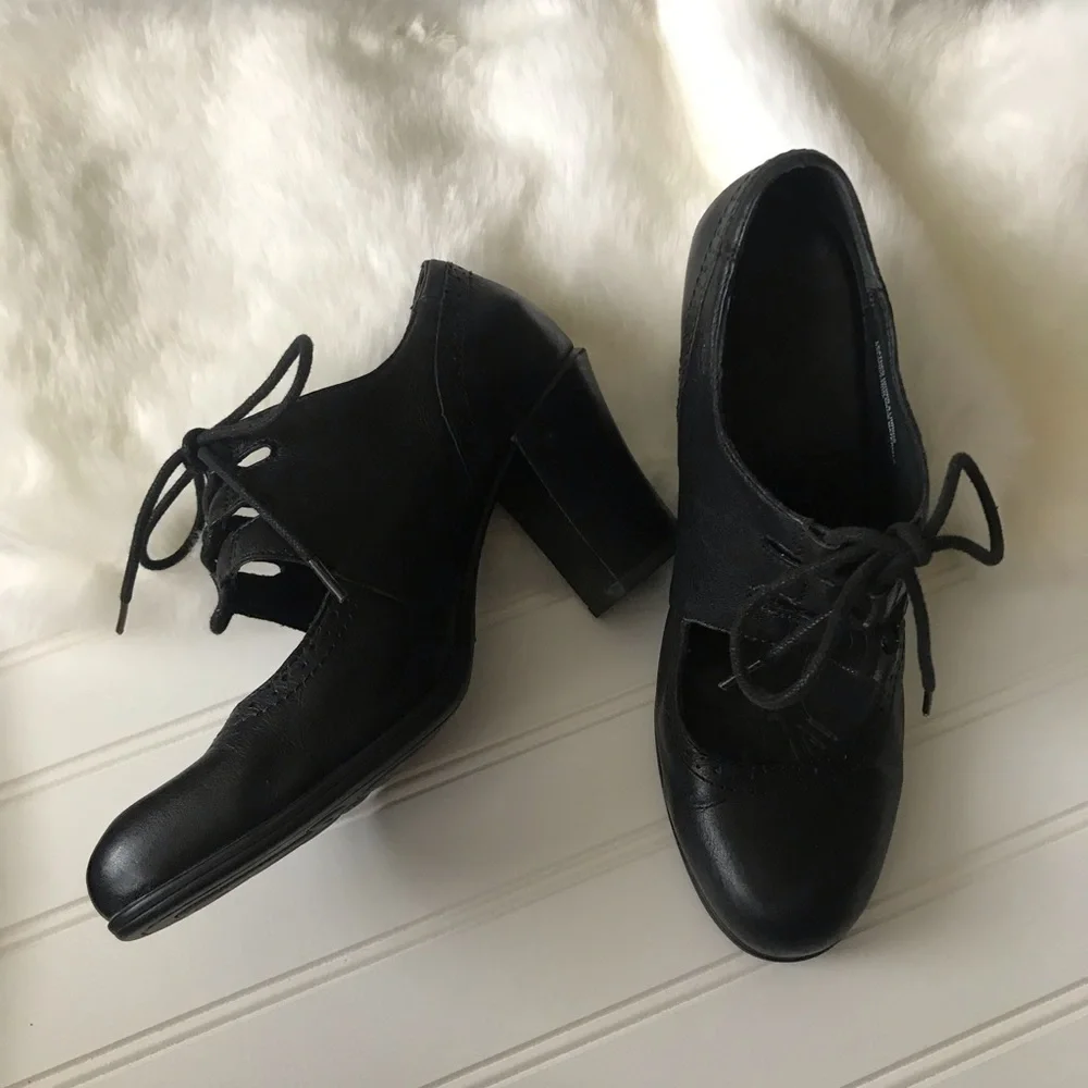 Born Black Leather Lace-Up Heeled Oxfords with Brogue Detail